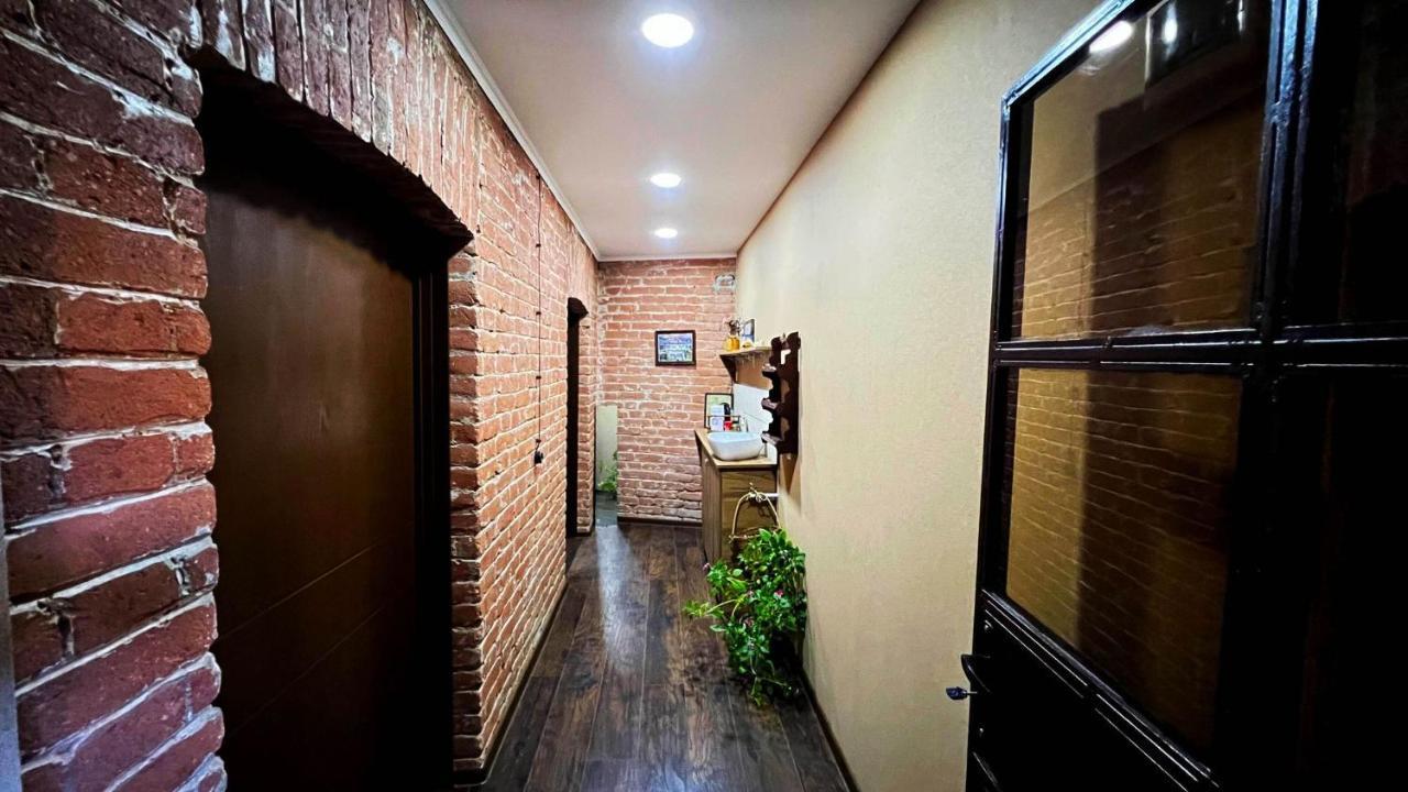 Hostel Pirosmani Tbilisi Luaran gambar