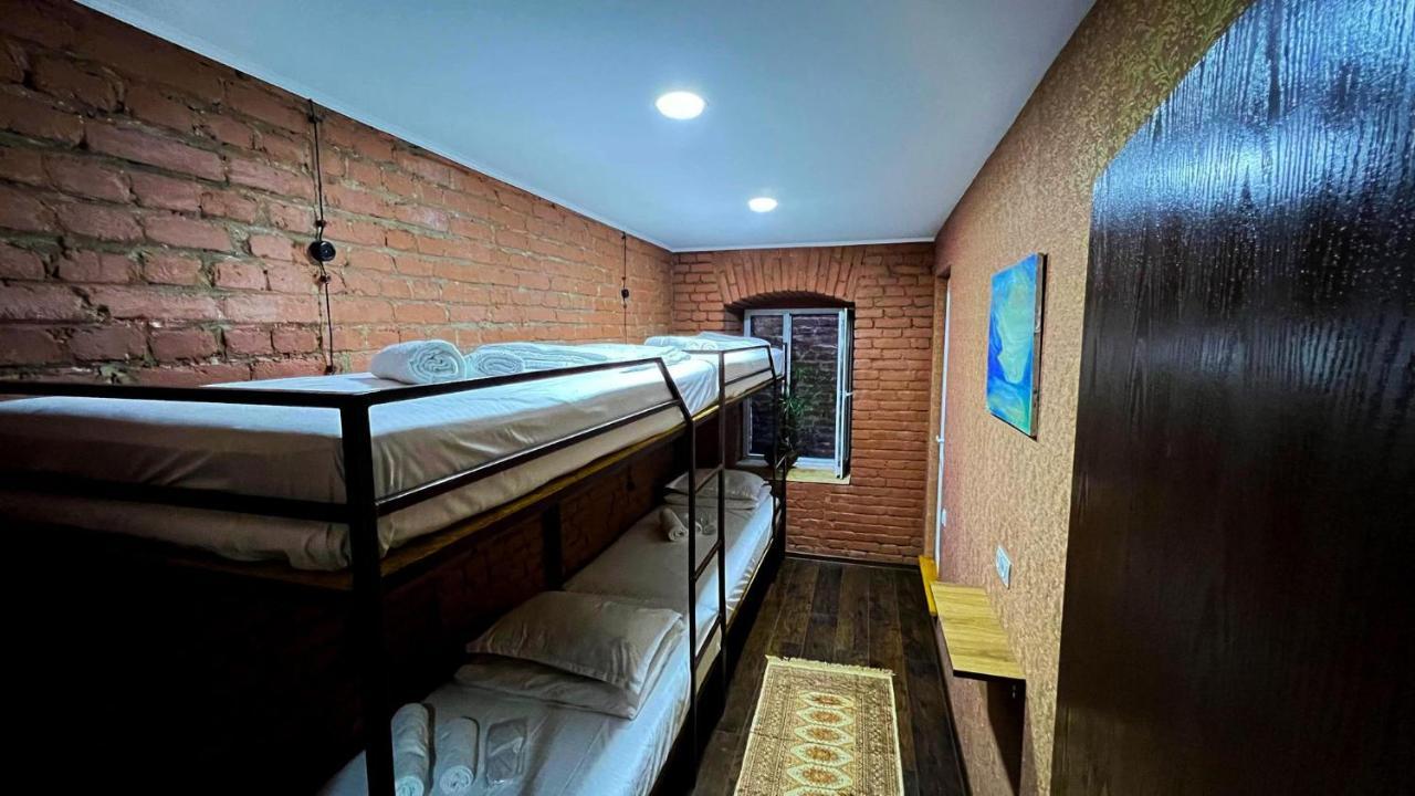 Hostel Pirosmani Tbilisi Luaran gambar