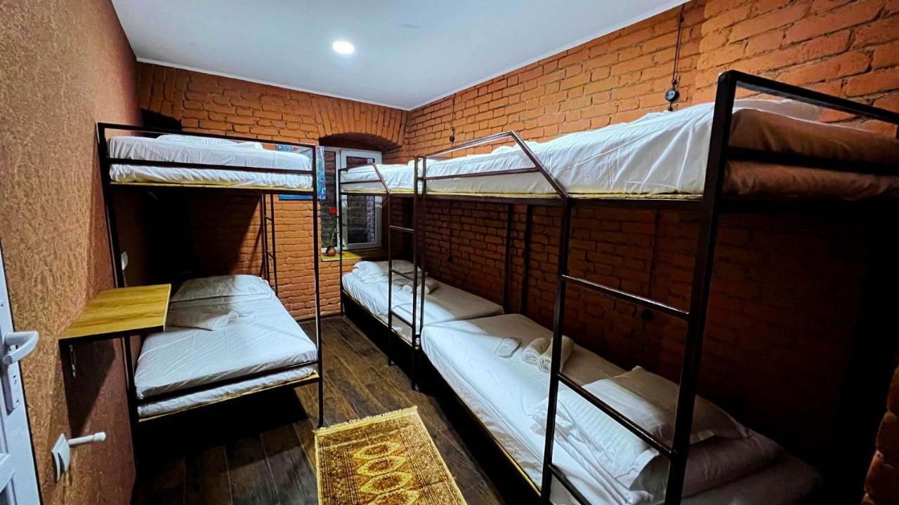 Hostel Pirosmani Tbilisi Luaran gambar