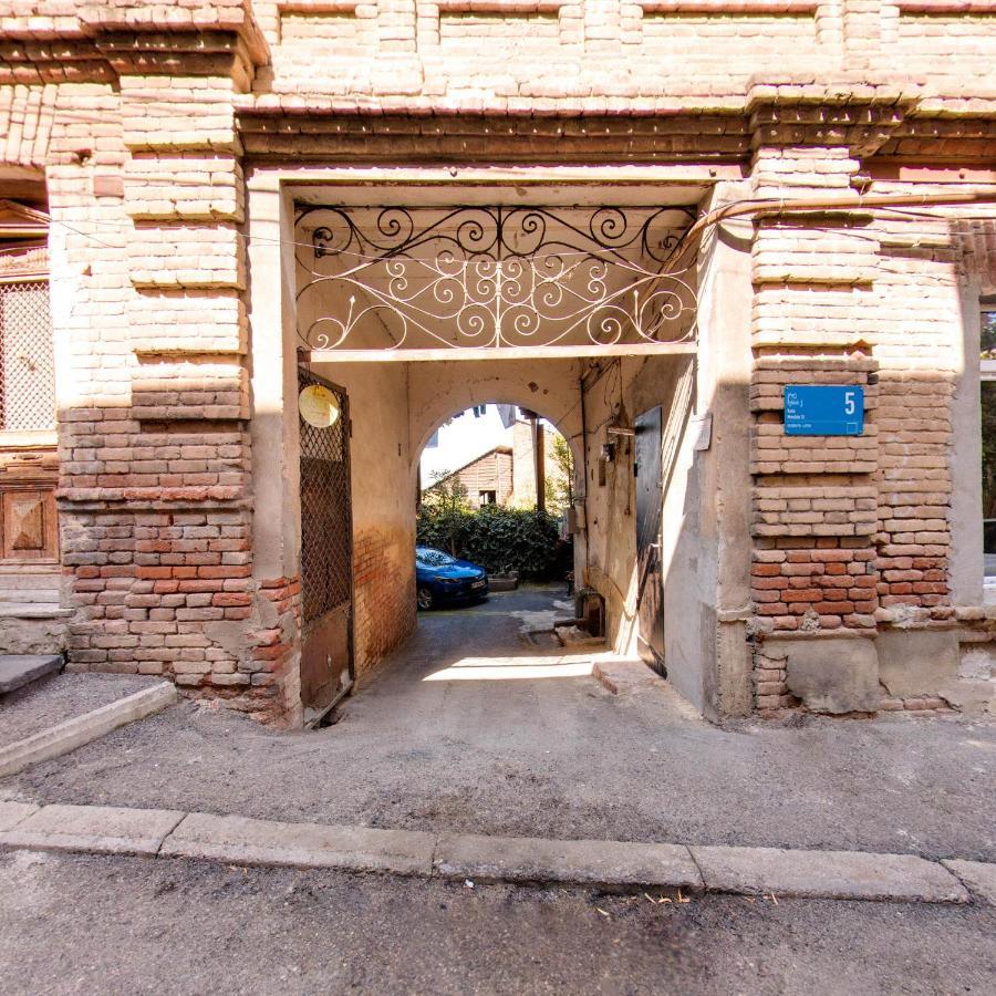 Hostel Pirosmani Tbilisi Luaran gambar